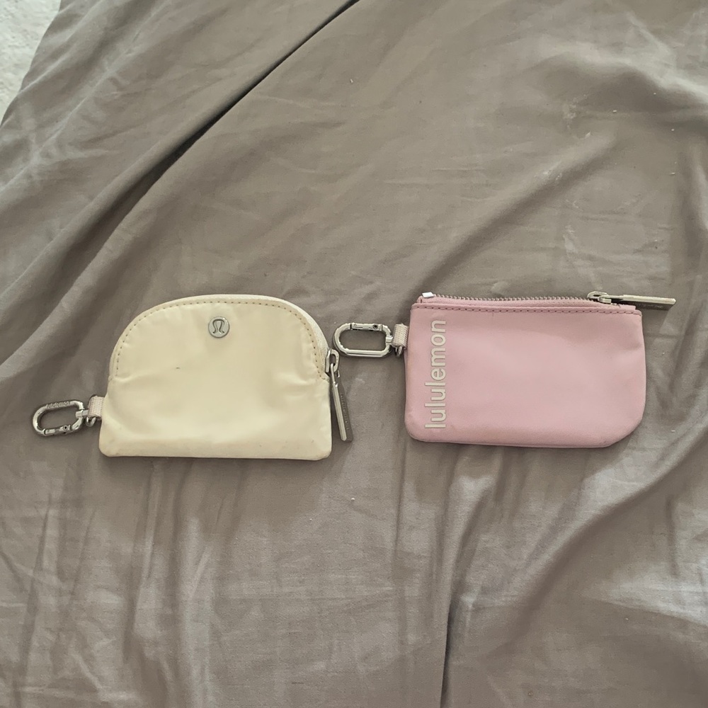 Lululemon pouch